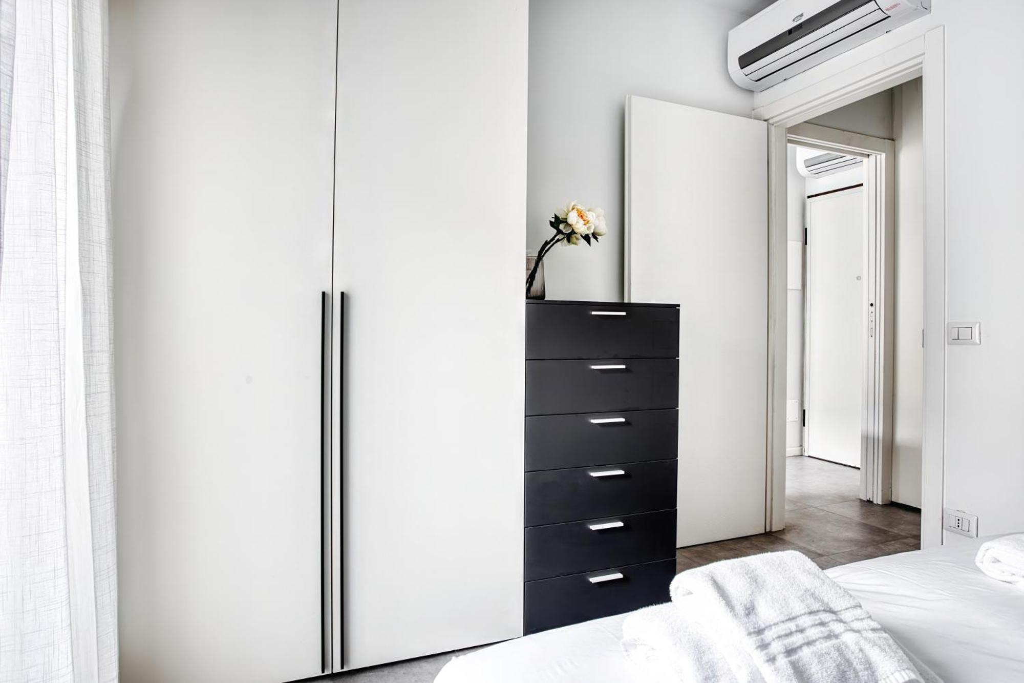 Sleek City Abode In Maciachini Milan Luaran gambar