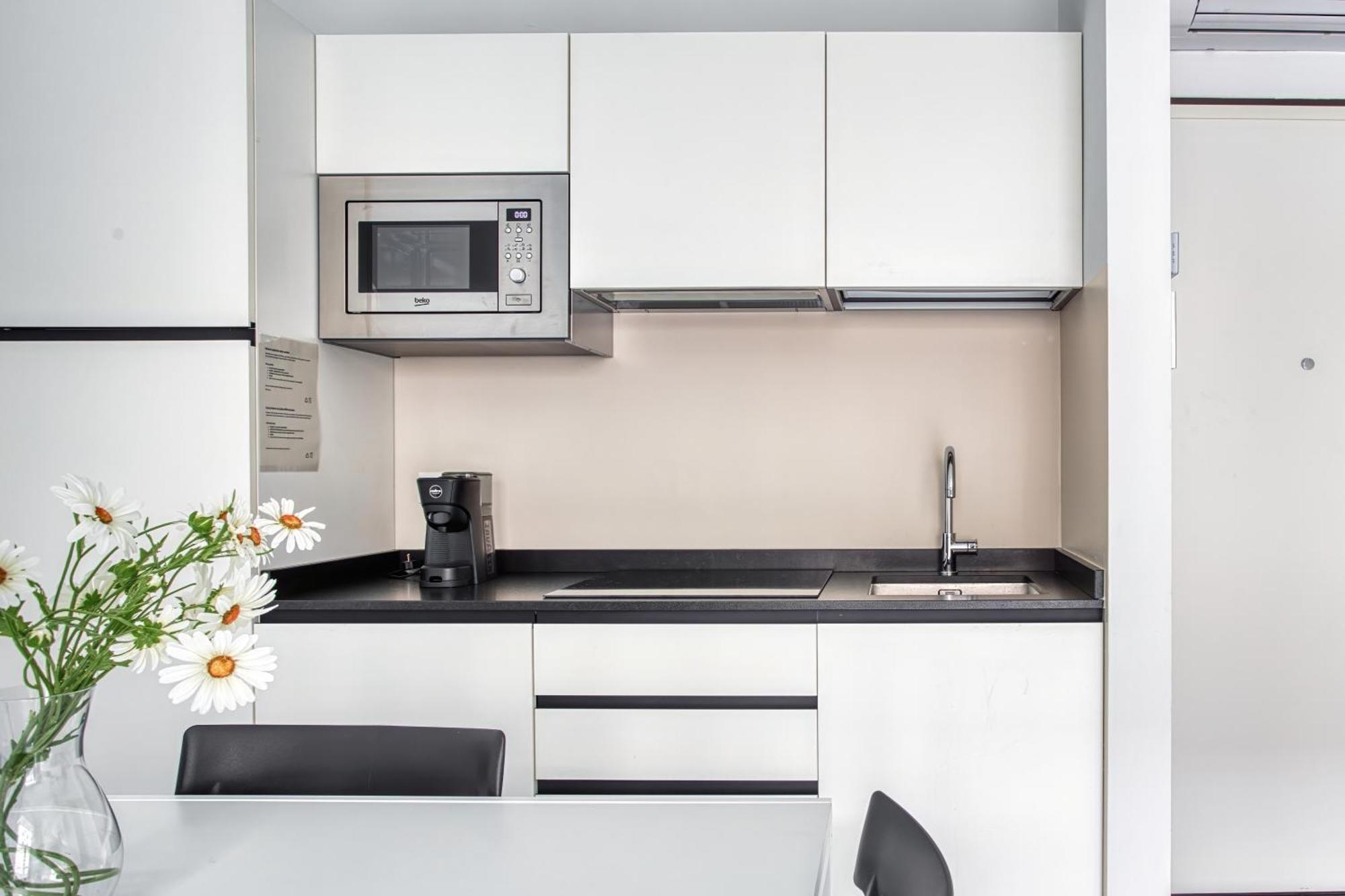 Sleek City Abode In Maciachini Milan Luaran gambar