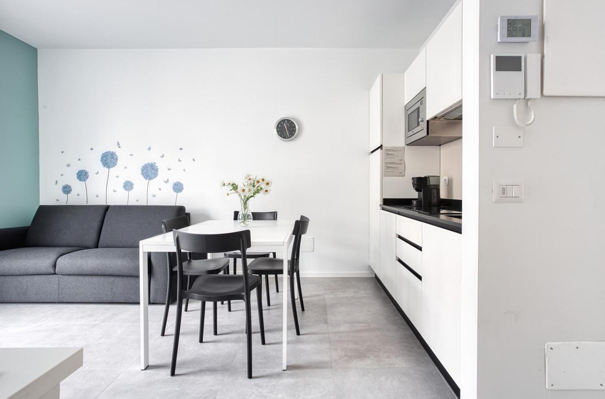 Sleek City Abode In Maciachini Milan Luaran gambar