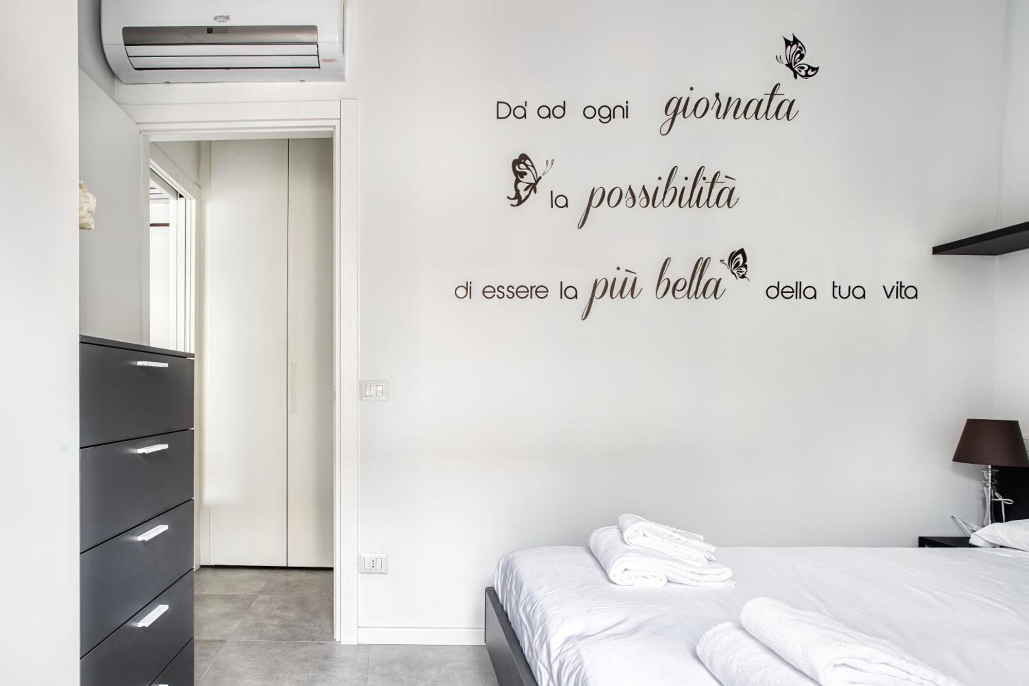 Sleek City Abode In Maciachini Milan Luaran gambar